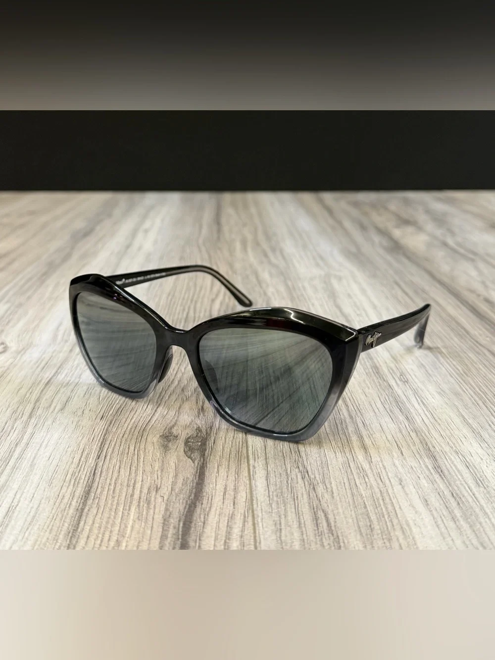 Maui Jim Lotus MJ827-02J Polarized Sunglasses Gloss Black Fade Cat Eye Italy